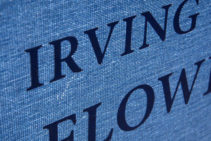 Heißfolienprägung blau auf Leinen