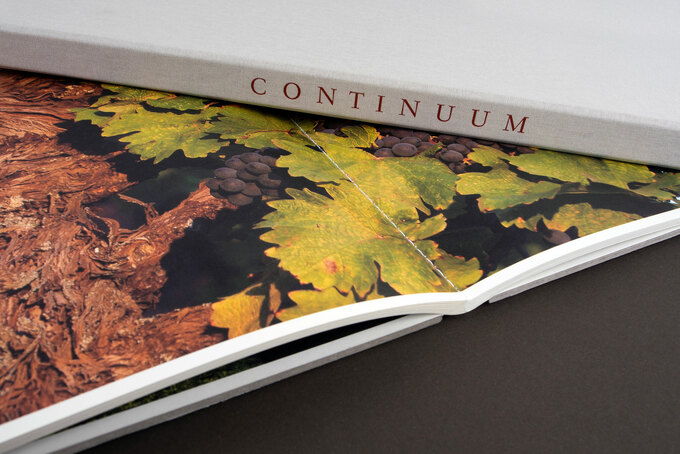 genähtes Buch als Hardcover mit Schuber