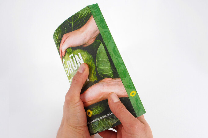 3D Farbschnitt seitlich am Buch angebracht