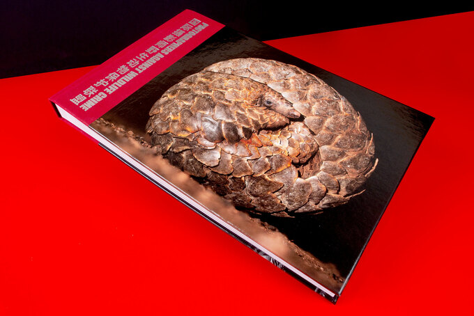 Buch von Photographers against wildlife crime
