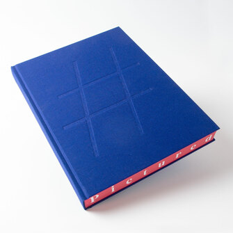 Buch mit Leinenbezug und Farbschnitt