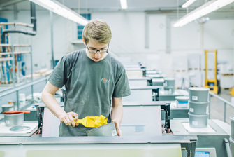 Auszubildender Offsetdrucker