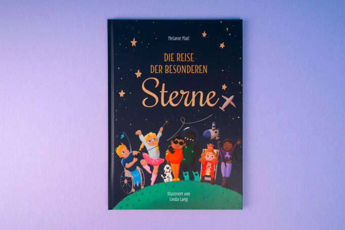 Kinderbuch mit Glitterlack auf Titel