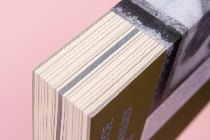 3-seitig beschnittener Pappband im Detail