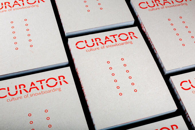 Graupappe mit Prägung